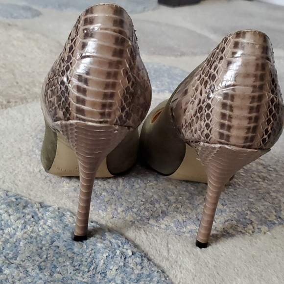 Shoes - Picture 2 of 3